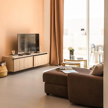 Cayden Penthouse - 5 Minutes To St Julians דירה