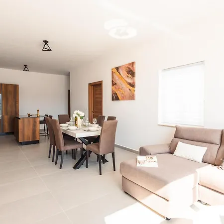 Cayden Penthouse - 5 Minutes To St Julians * Tal-Franciz