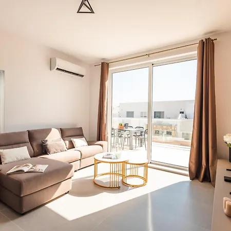 Cayden Penthouse - 5 Minutes To St Julians